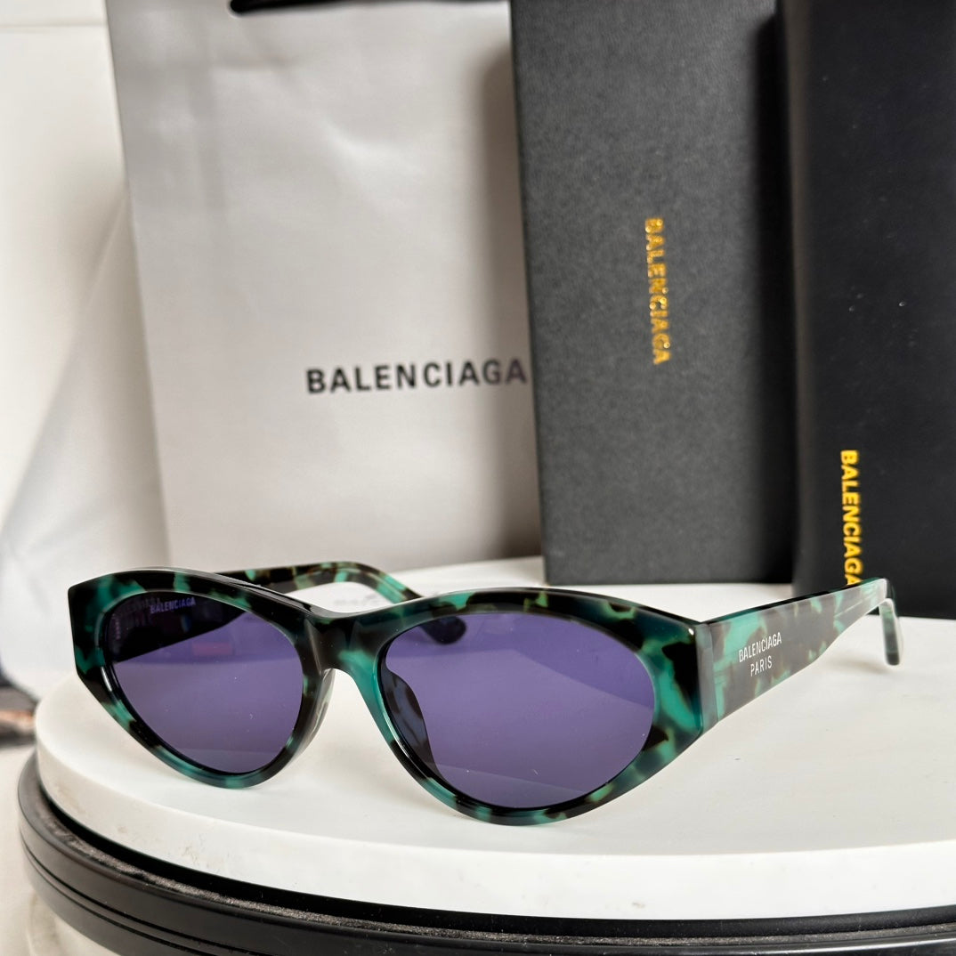 BALENCIAGA MODEL：BB0367 SIZE：60口17-145