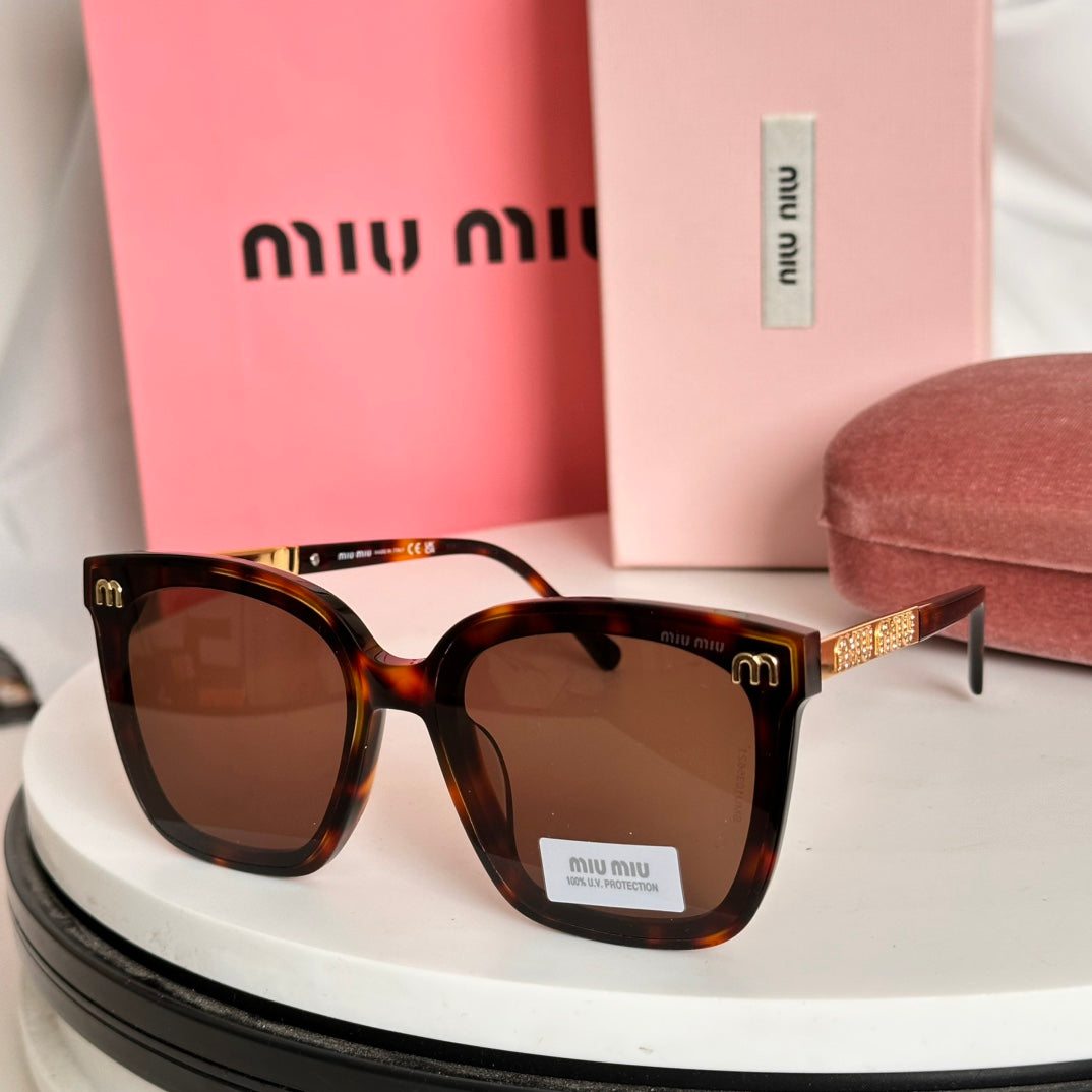 MIU MIU  MODEL: SMU21S SIZE：64口15-145