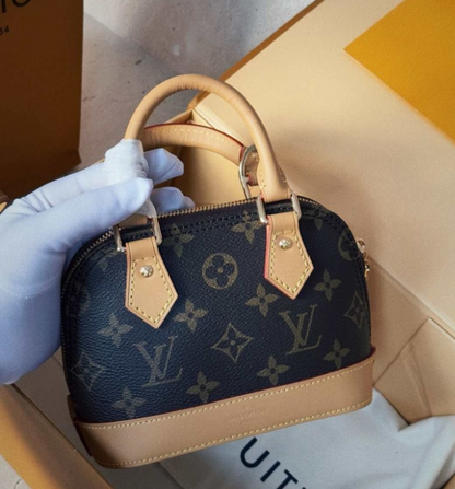 Louis Vuitton M82717