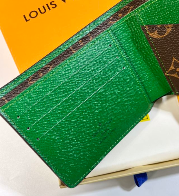 Louis Vuitton M69408  財布