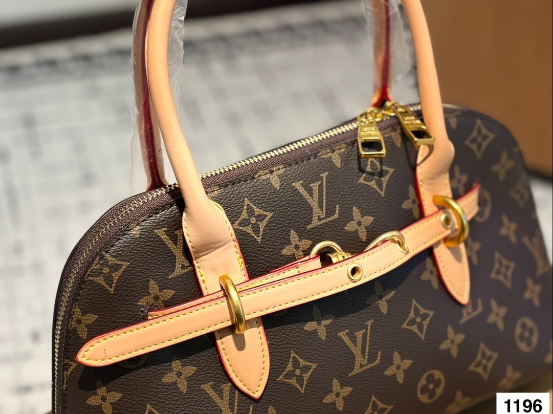 LOUIS VUITTON ルイヴィトン