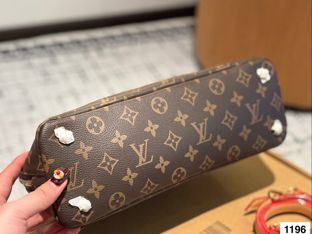 LOUIS VUITTON ルイヴィトン