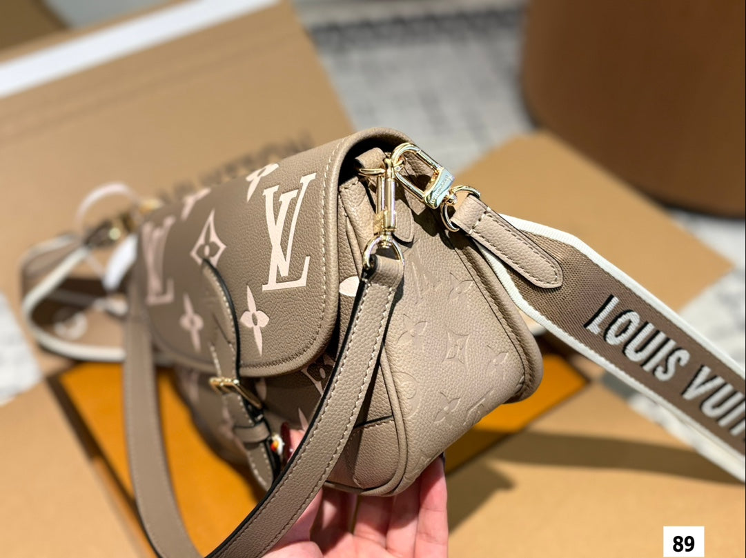 LOUIS VUITTON ルイヴィトン