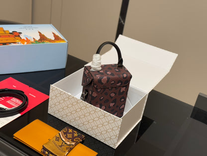 LOUIS VUITTON ルイヴィトン