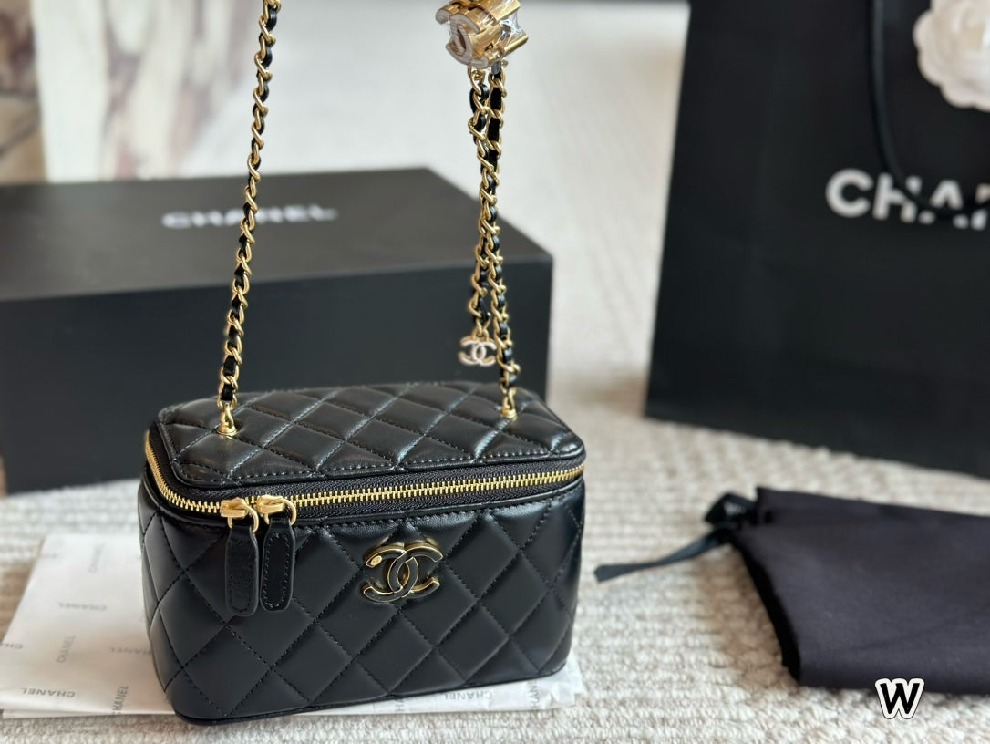 CHANELシャネル バッグ