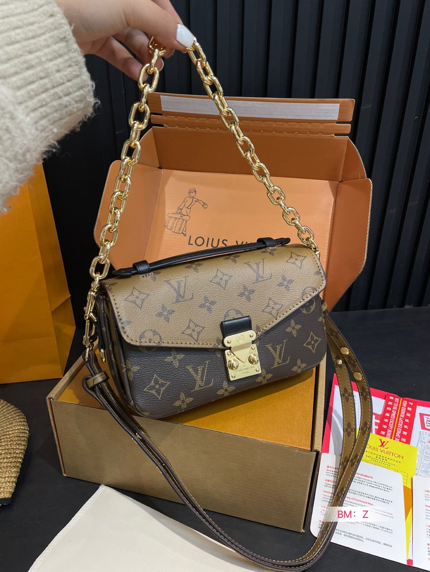 Louis Vuitton   バッグ