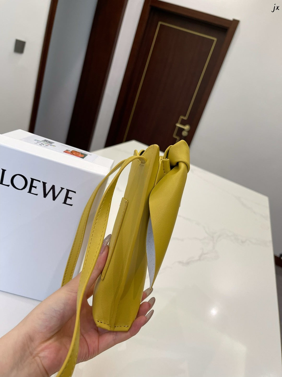 loewe ミニバッグ