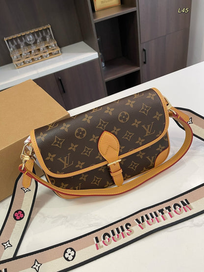 Louis Vuitton  バッグ