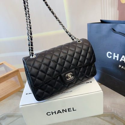 Chanel  バッグ