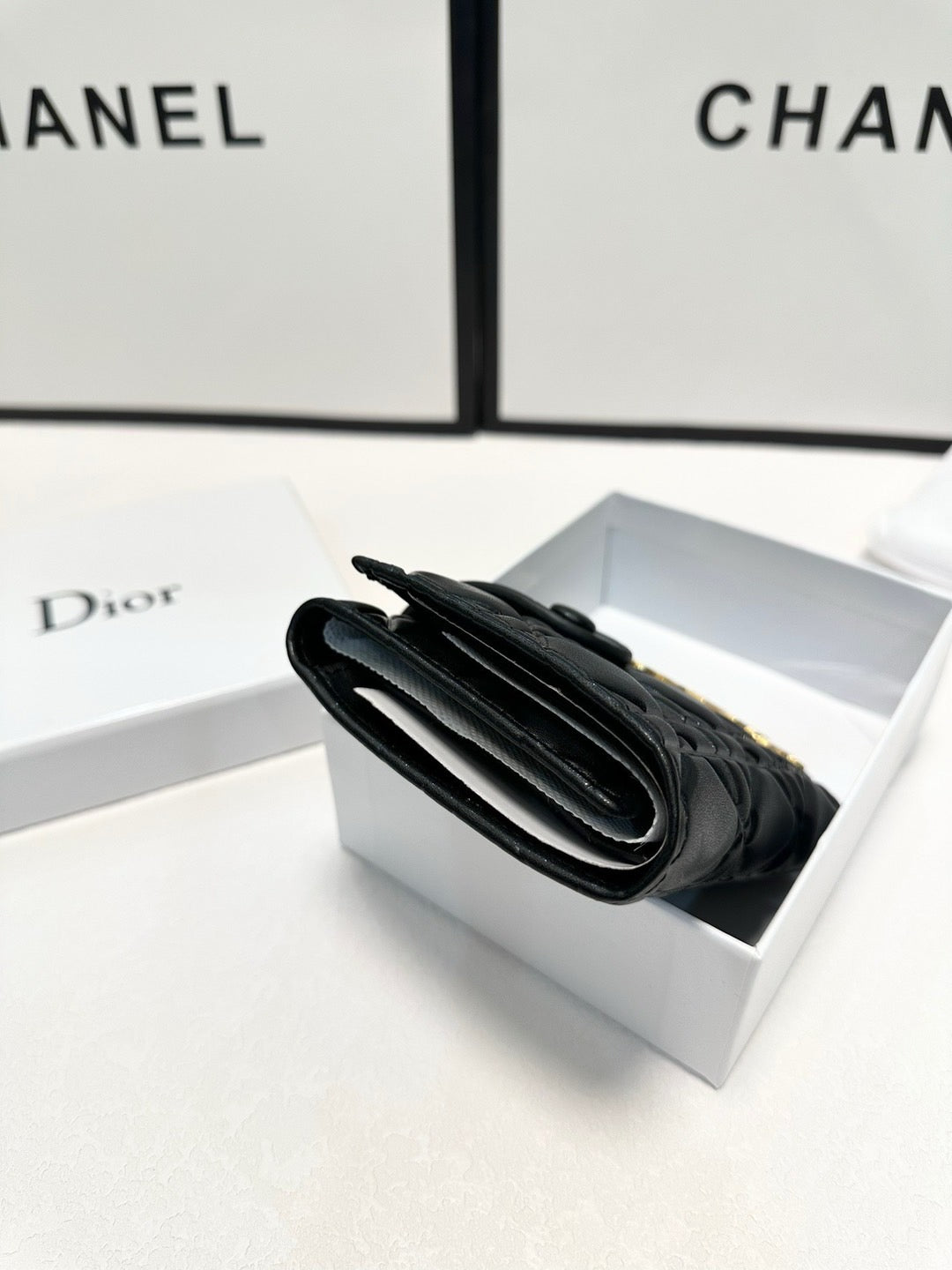 dior  財布