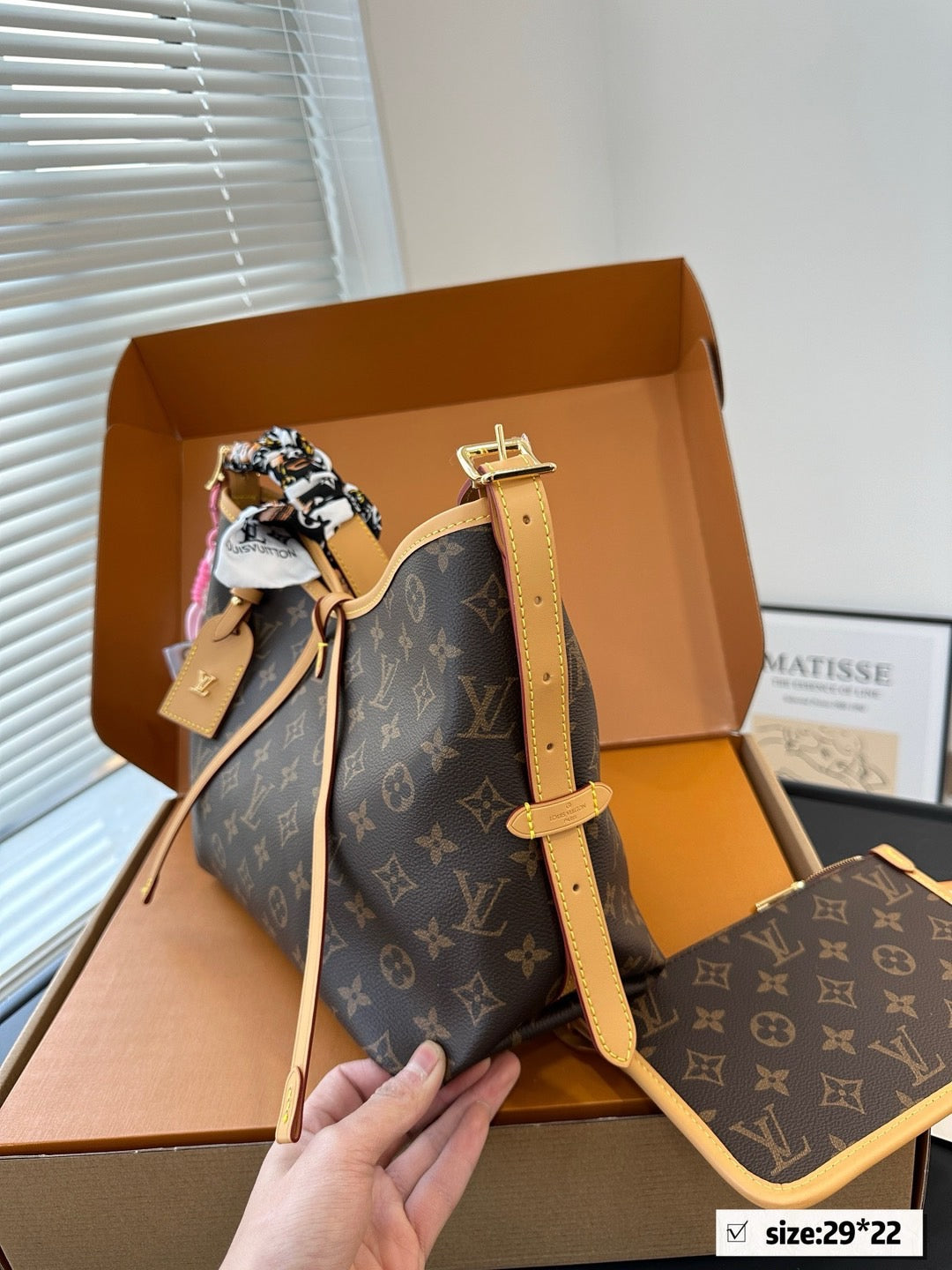 Louis Vuitton  バッグ