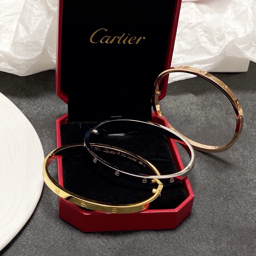 cartier  ブレスレット