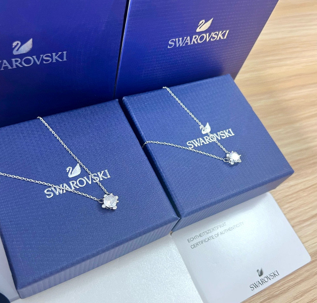 SWAROVSKI ,ネックレス