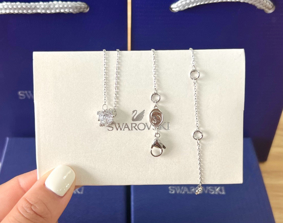 SWAROVSKI ,ネックレス