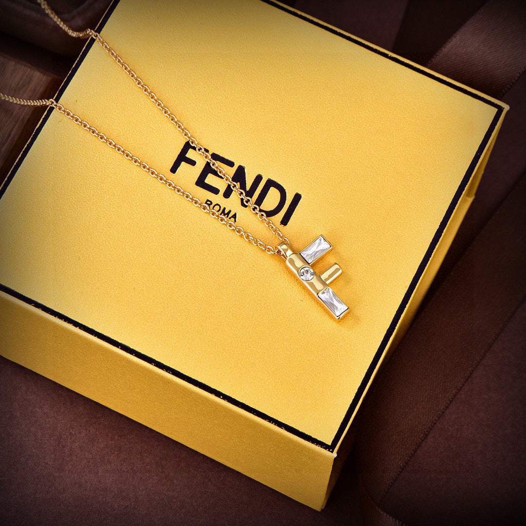 fendi  ネックレス