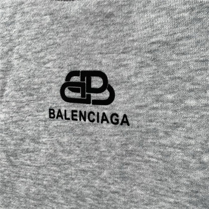 Balenciaga  服（ふく）長袖