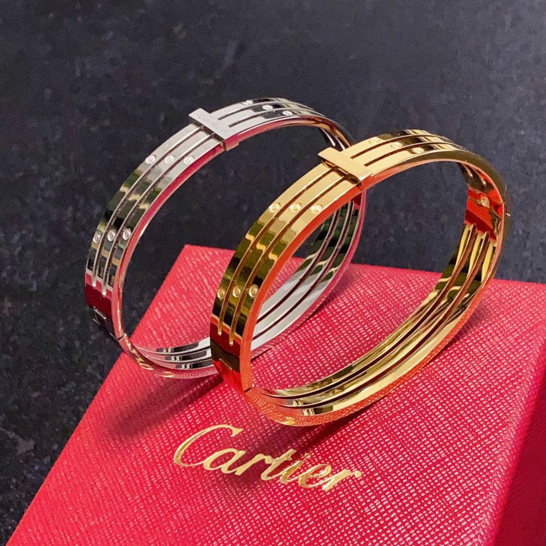 cartier  ブレスレット