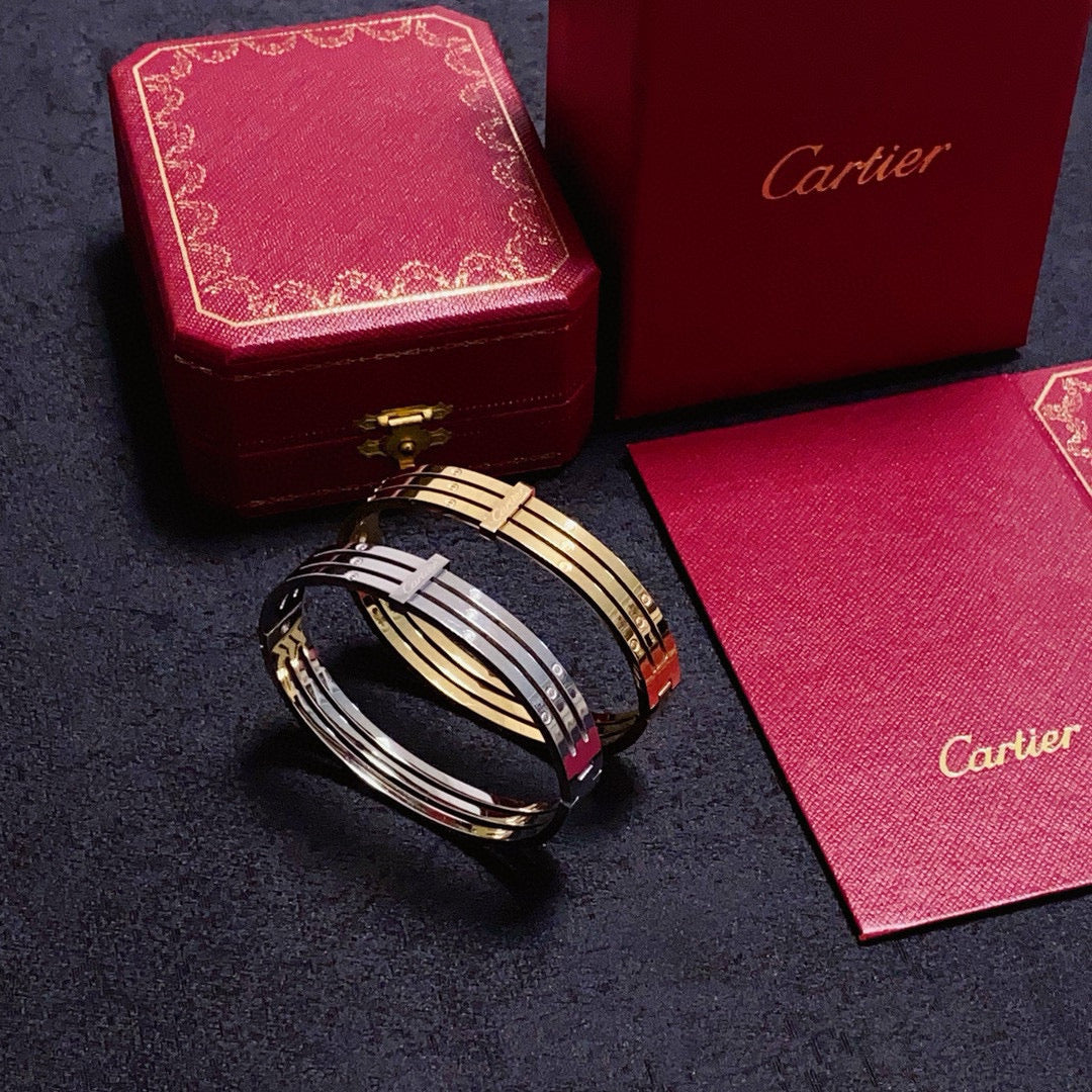 cartier  ブレスレット