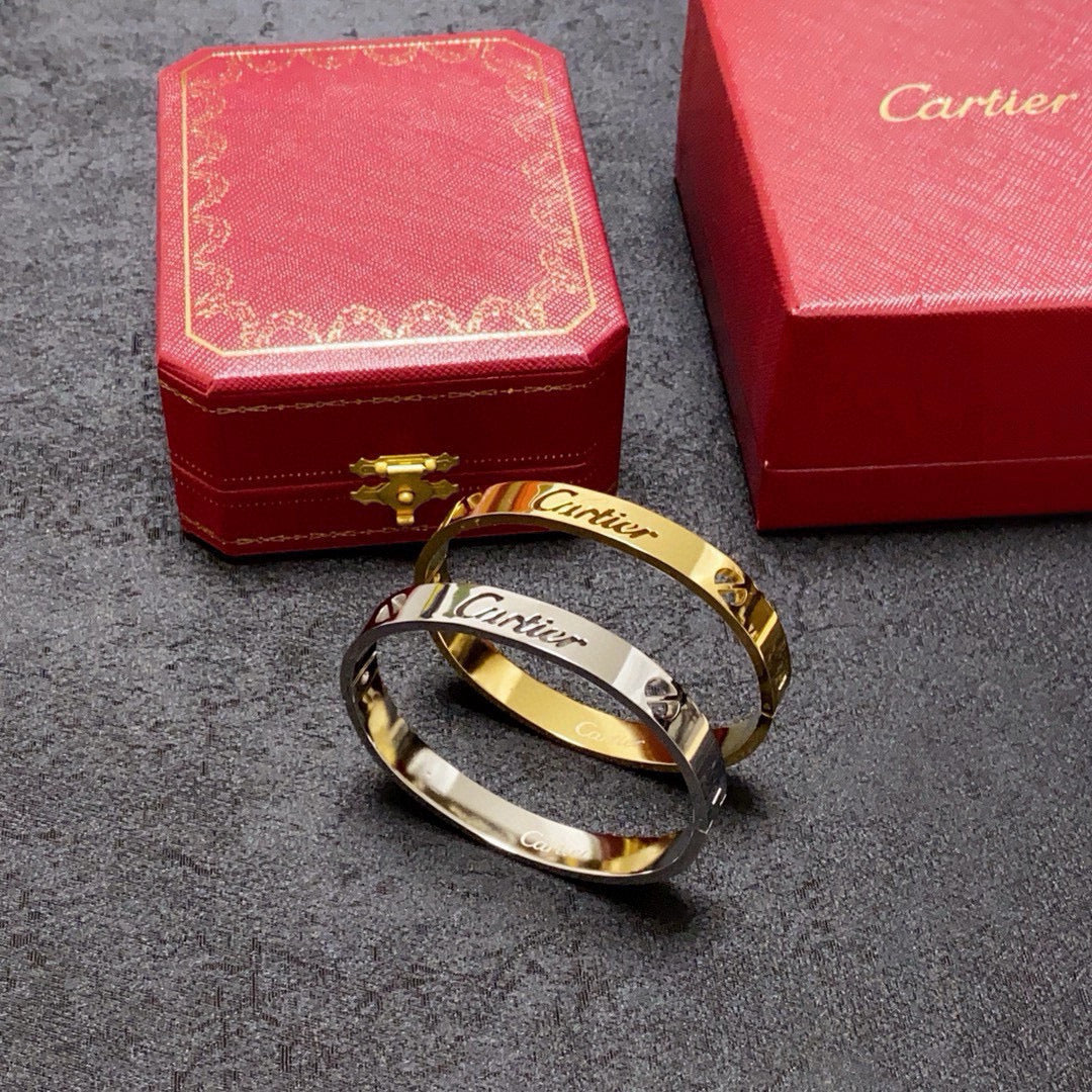 cartier ブレスレット