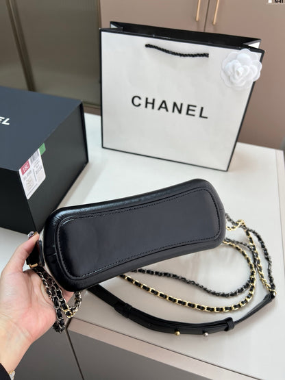 Chanel  バッグ