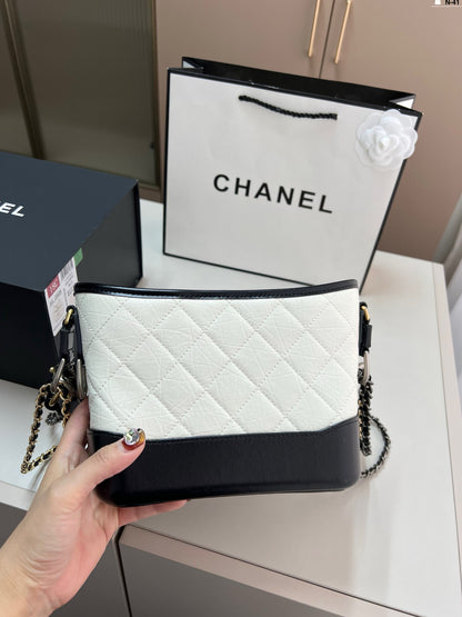 Chanel  バッグ