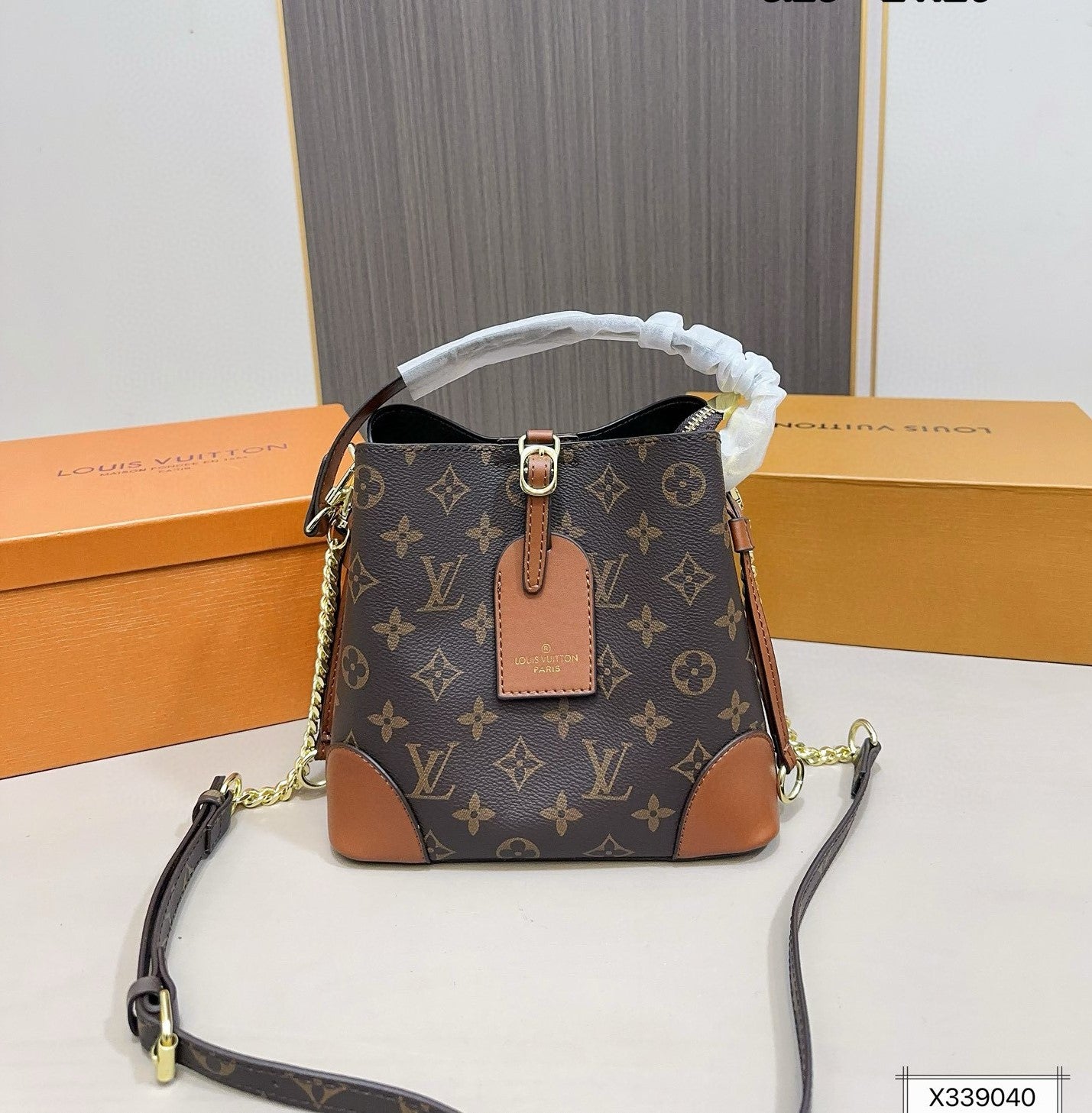 Louis Vuitton  バッグ