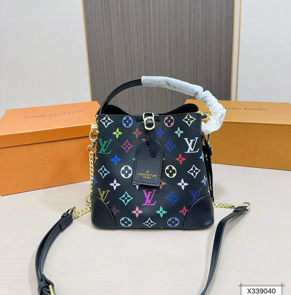 Louis Vuitton  バッグ