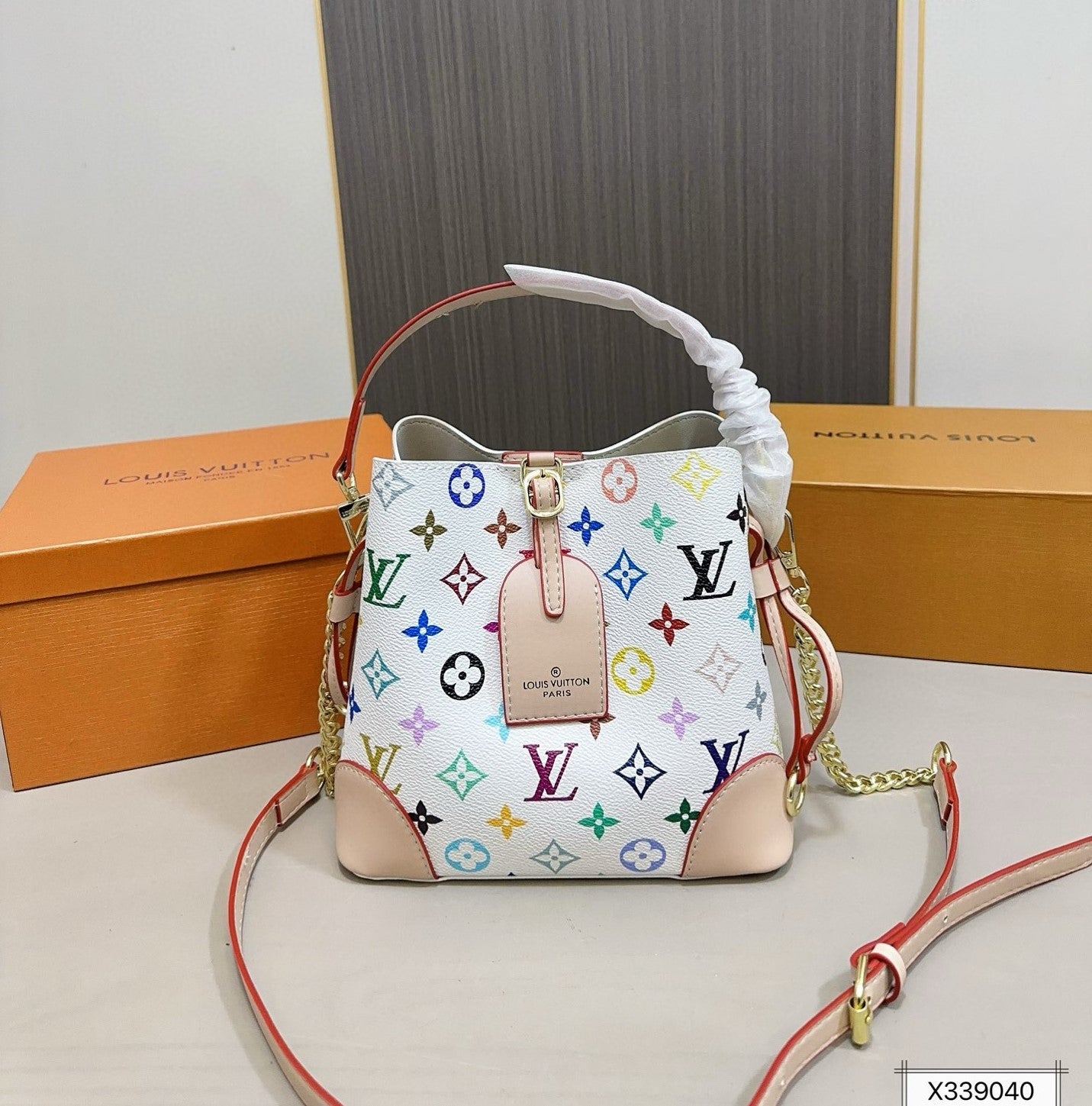 Louis Vuitton  バッグ