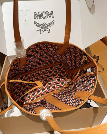 mcm   2点セット.  バッグ  ,財布