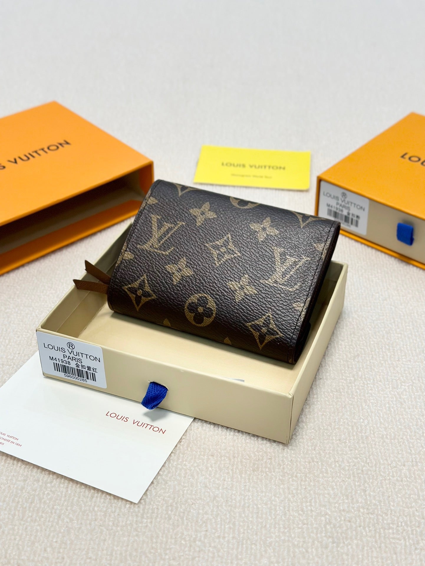 LV 財布