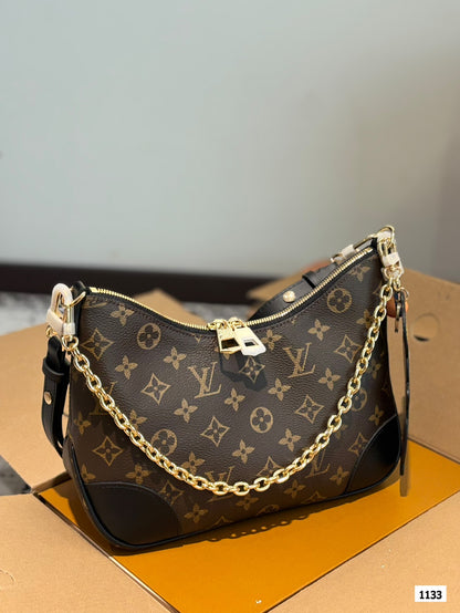 Louis Vuitton   バッグ